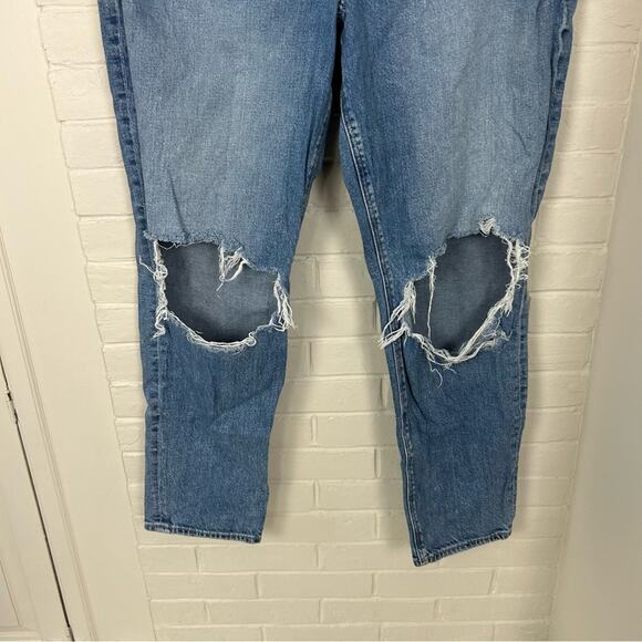 American Eagle Distressed Knee Mom Jeans Size 18 Long - Picture 7 of 10